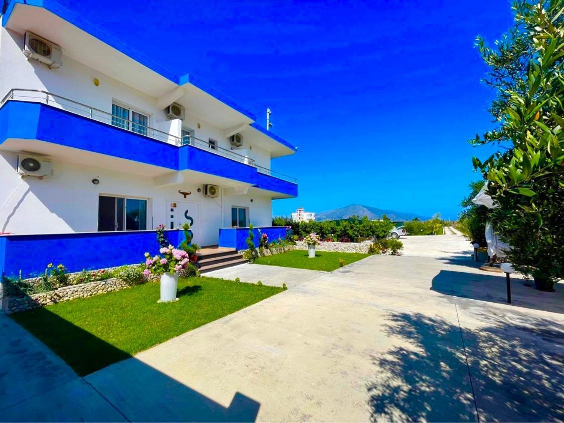Kred Hotel Orikum Exterior photo